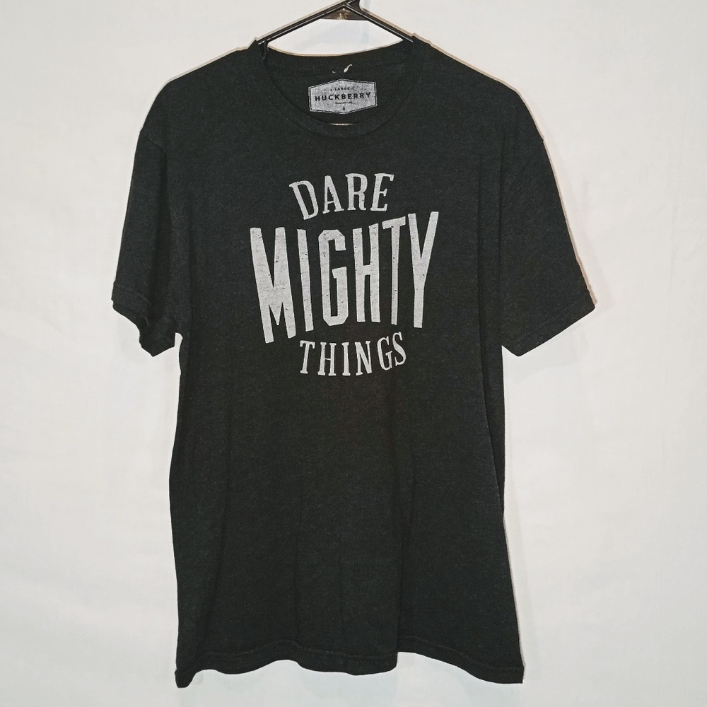 HUCKBERRY Tshirt